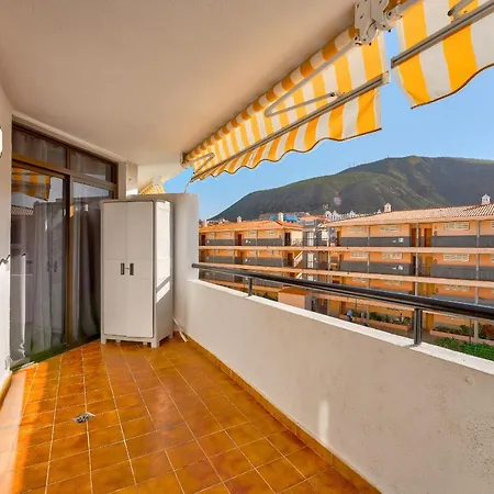 Charming Two Bedroom In Cristianos דירה ארונה