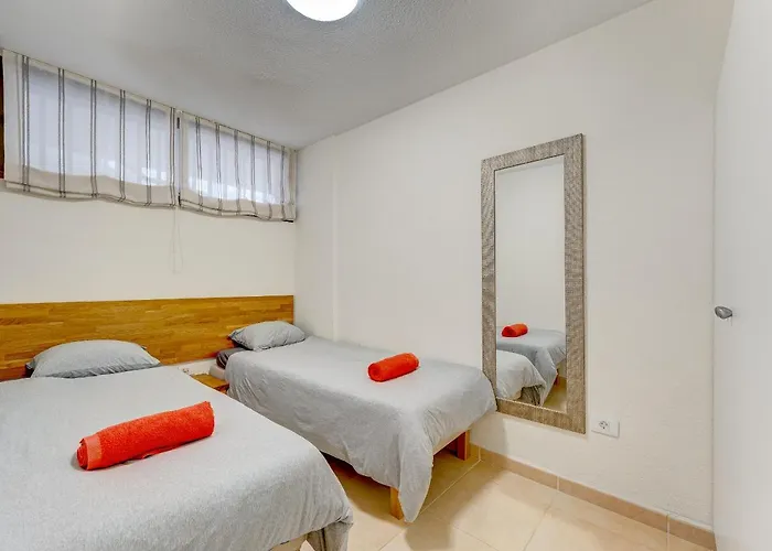 Charming Two Bedroom In Cristianos Apartment Arona (Tenerife)