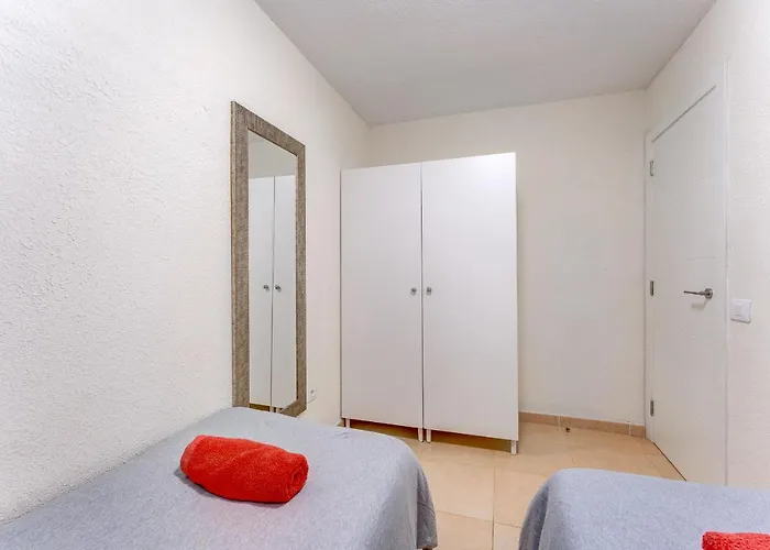 Charming Two Bedroom In Cristianos