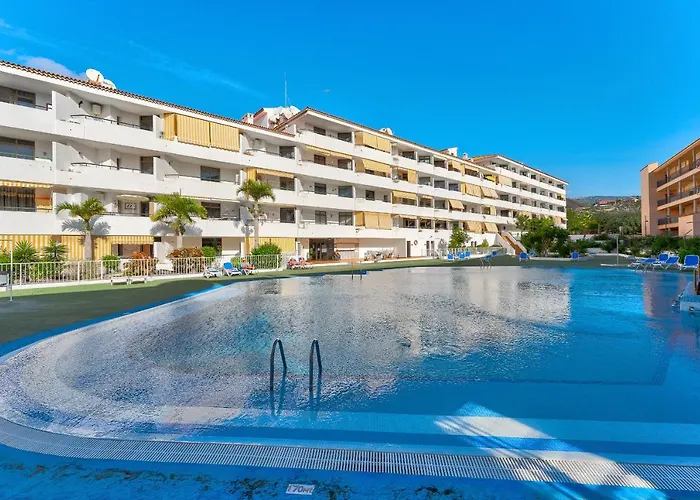 Charming Two Bedroom In Cristianos Apartment *