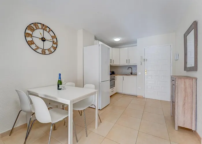 아파트 Charming Two Bedroom In Cristianos 아로나